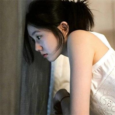 湖泊上的日出